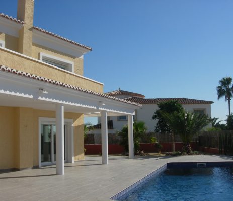 Lire la suite à propos de l’article Maison individuelle dans l’urbanisation Calpe